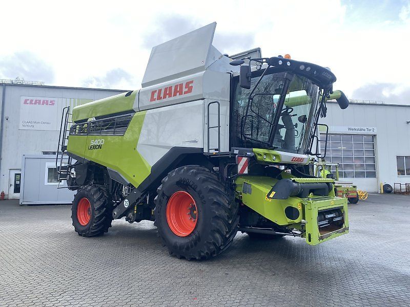 E-FARM: Claas Lexion 5400 - Mähdrescher - id LIJPPV2 - 249.000 € - Baujahr: 2021 - Abgelesene Motorstunden: 740,Motorleistung (PS): 354,Deutschland
