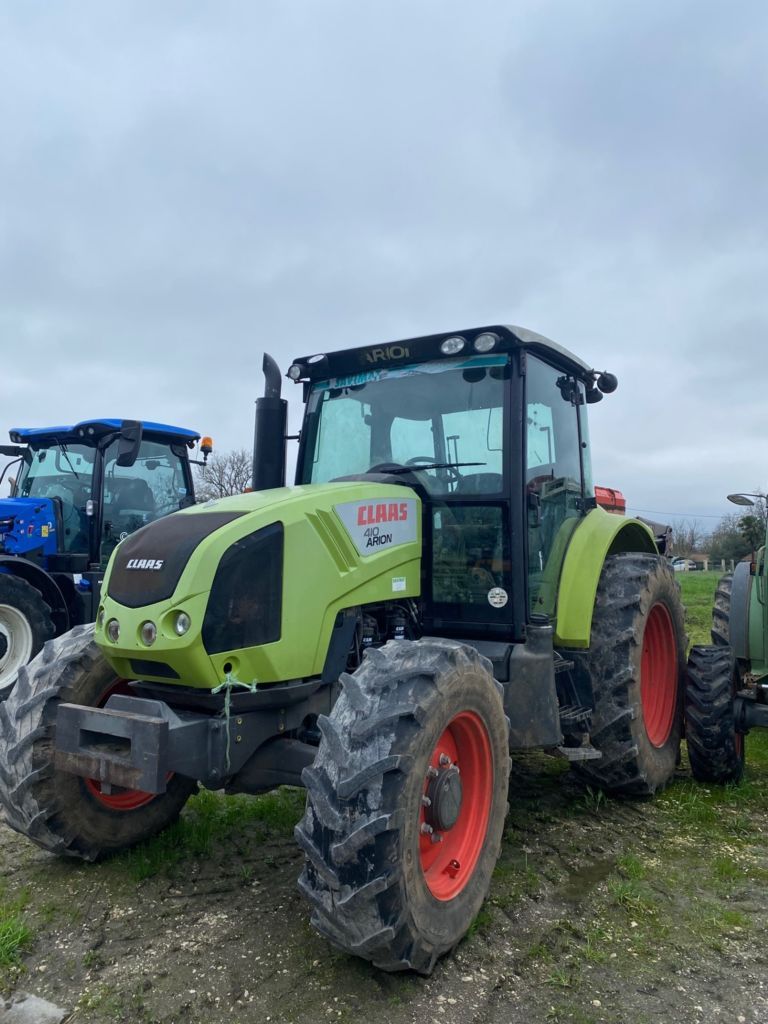 E-FARM: Claas Arion 410 - Tractor - id TCXQJP4 - 24.000 EUR - Anul: 2010 - Citeste ore: 7.722,Muterea motorului: 90,Franța