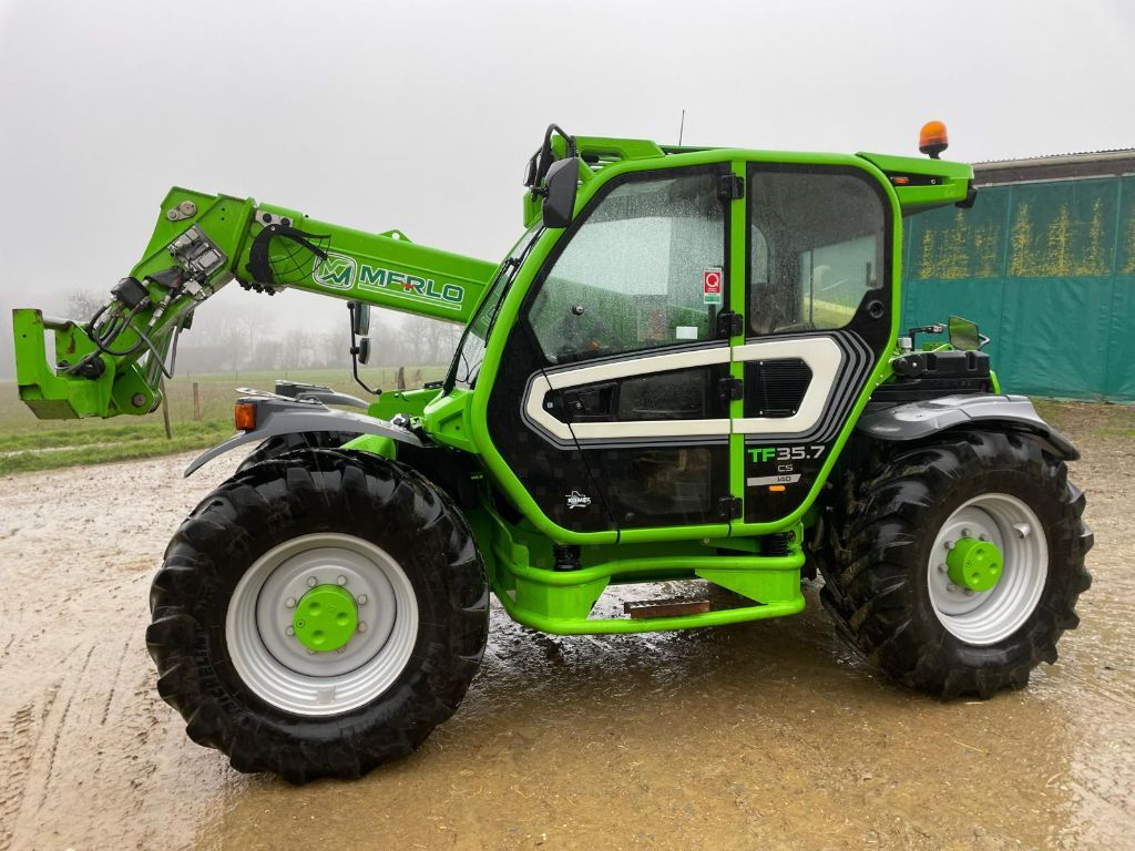E-FARM: Merlo tf 35.7 cs - Chargeur télescopique  - id 796TBIQ - 67 500 € - Année: 2021 - Lecture du nombre d'heure: 2 000,France