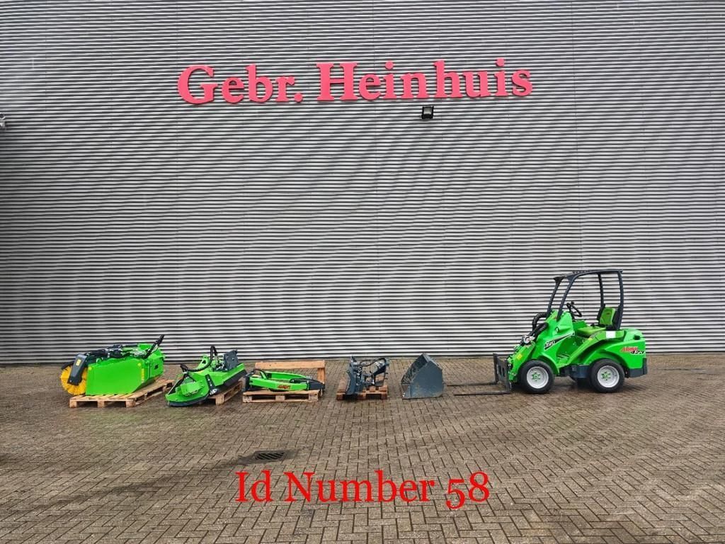 Avant 435 unused 6 attechments! Kerekes rakodógép 28 000 EUR