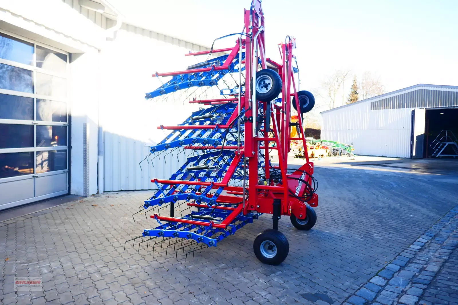 E-FARM: Hatzenbichler 12 m originalstriegel mit hydr. zinkenverstellung - Mechanical weed control - id UWDZTMH - €16,990 - Year of construction: 2022 - Germany