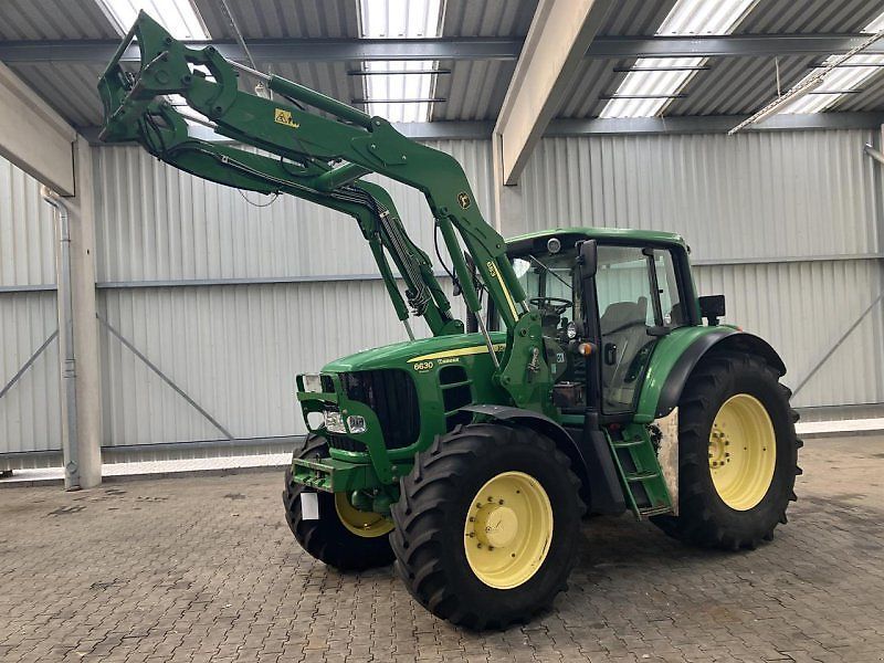 John Deere 6630 Premium Tractor 49.900 €