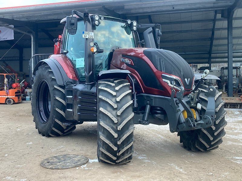 Valtra T235D Traktor 138.500 €