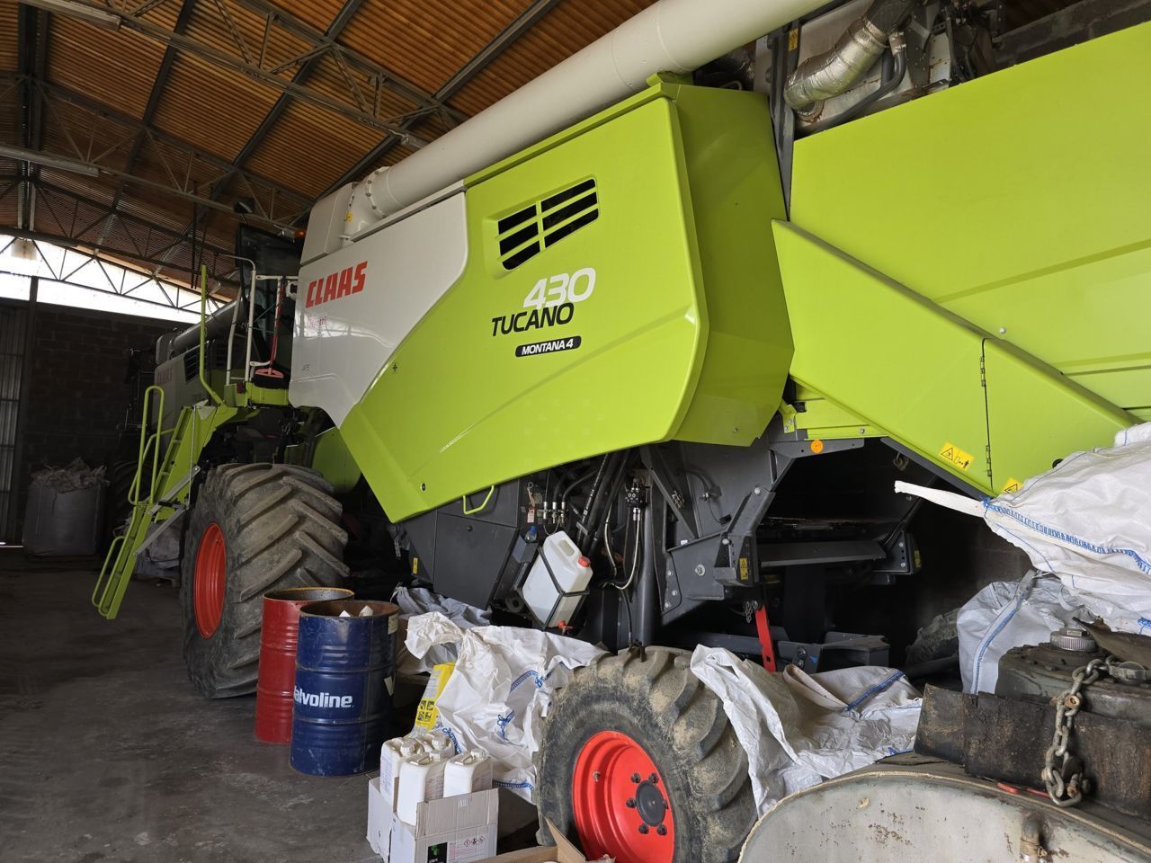 Claas Tucano 430 Montana Mietitrebbia