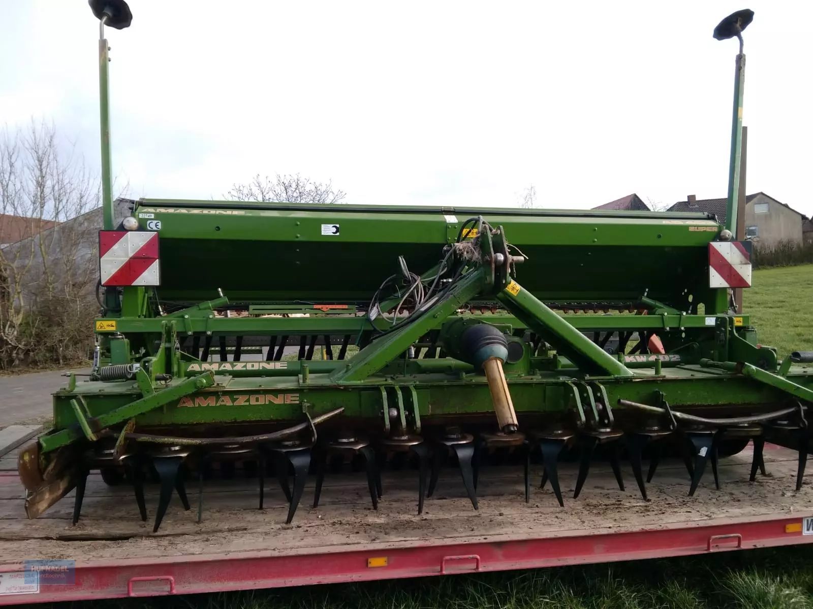 E-FARM: Amazone kg 403 + ad 403 - Siewnik do użytków zielonych - id DG6WNXX - 16 798 € - Rok produkcji: 2002 - Niemcy
