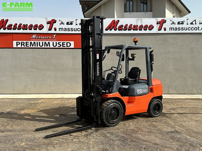 E-FARM: TOYOTA 02-7fd30 - Forklift - id 1ZKJ9GU - €16,000 - Year of construction: 2001 - Engine hours: 4,396,France