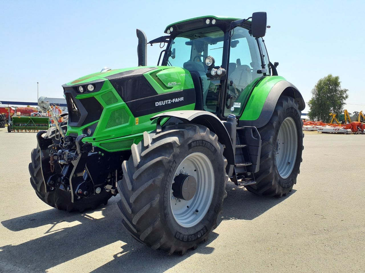 Deutz-Fahr 6215 Agrotron TTV Tractor €105,000