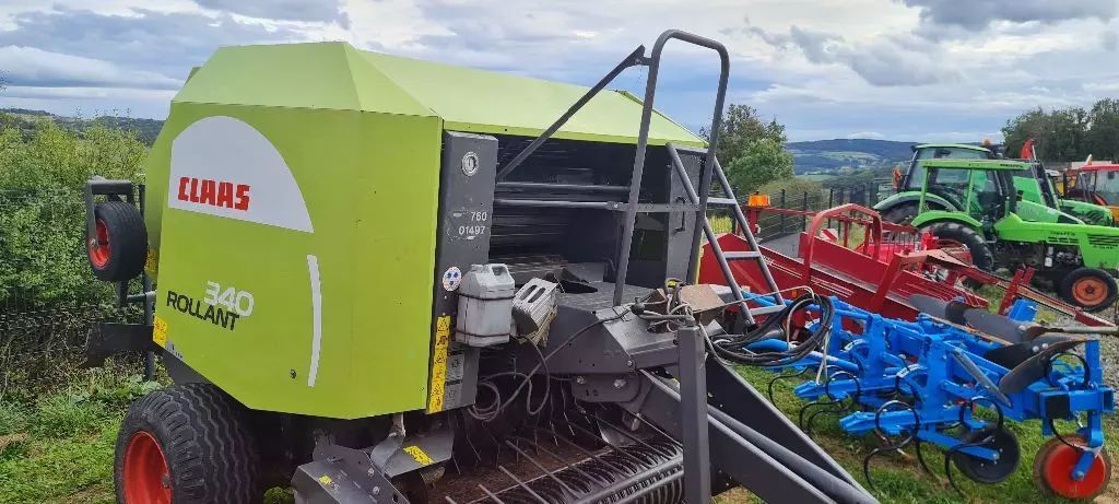 E-FARM: Claas Rollant 340 - Presă de balotat - id HAZVUAP - 15.900 EUR - Anul: 2010 - Franța