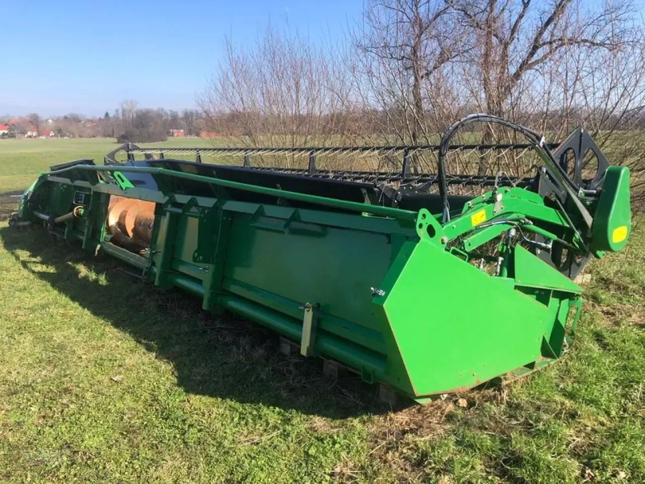 E-FARM: John Deere 630 - Barre de coupe - id TNDPNJD - 10 990 € - Année: 2014 - Allemagne