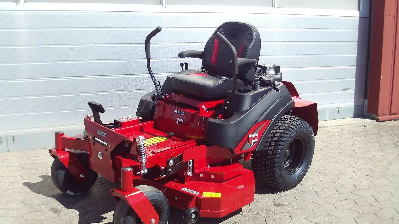 FERRIS zt 500s Lawn mower €7,891