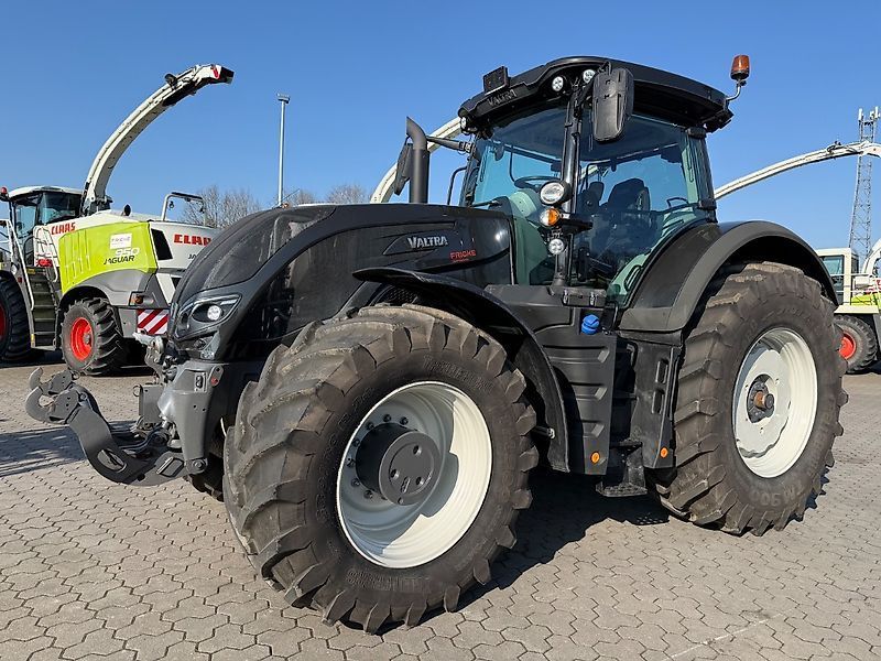 Valtra S 294 Tractor €129,000