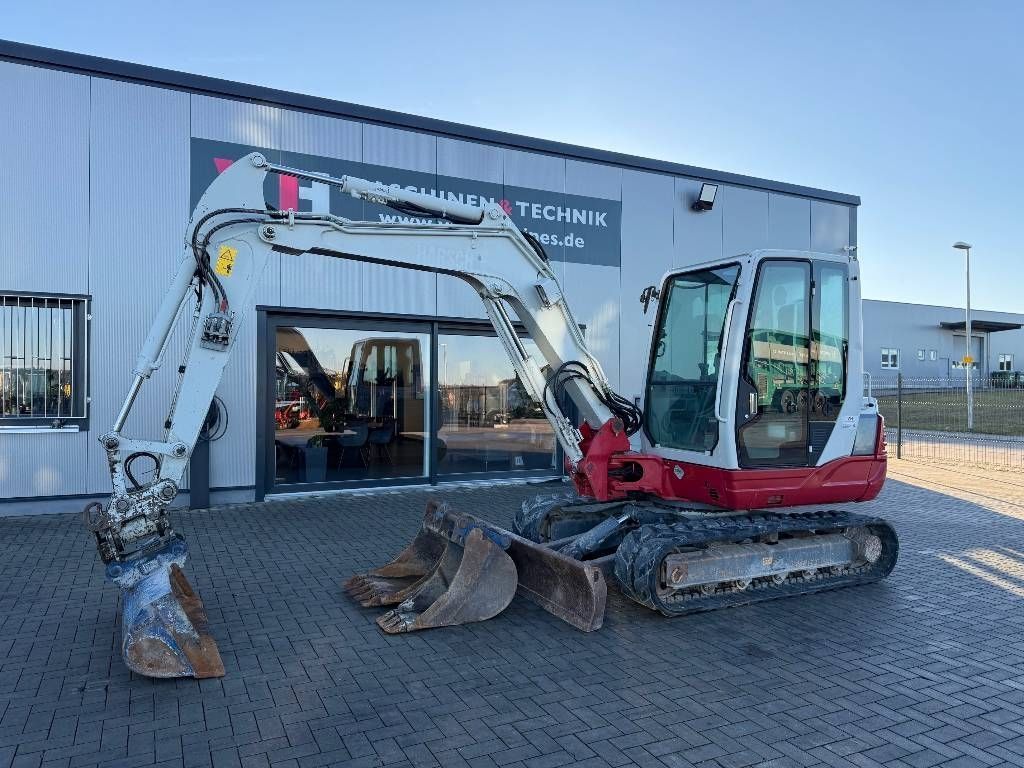 Takeuchi tb 250 Mini-pelle 33 000 €