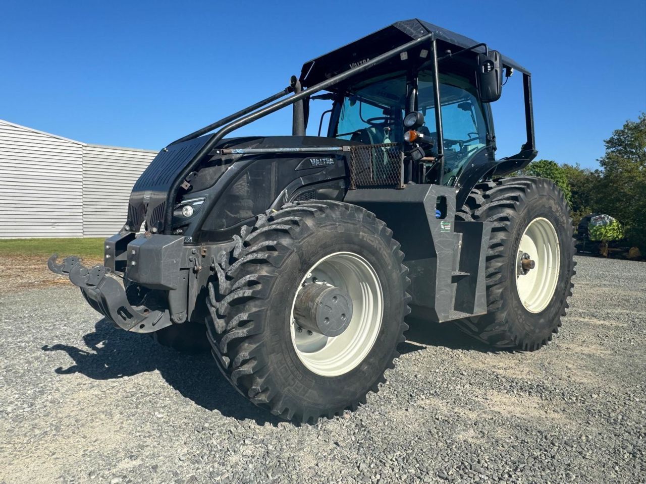 E-FARM: Valtra S374 - Tracteur - id G2QRAHM - 165 000 € - Année: 2021 - Lecture du nombre d'heure: 1 996,Puissance du moteur (chevaux): 380,France