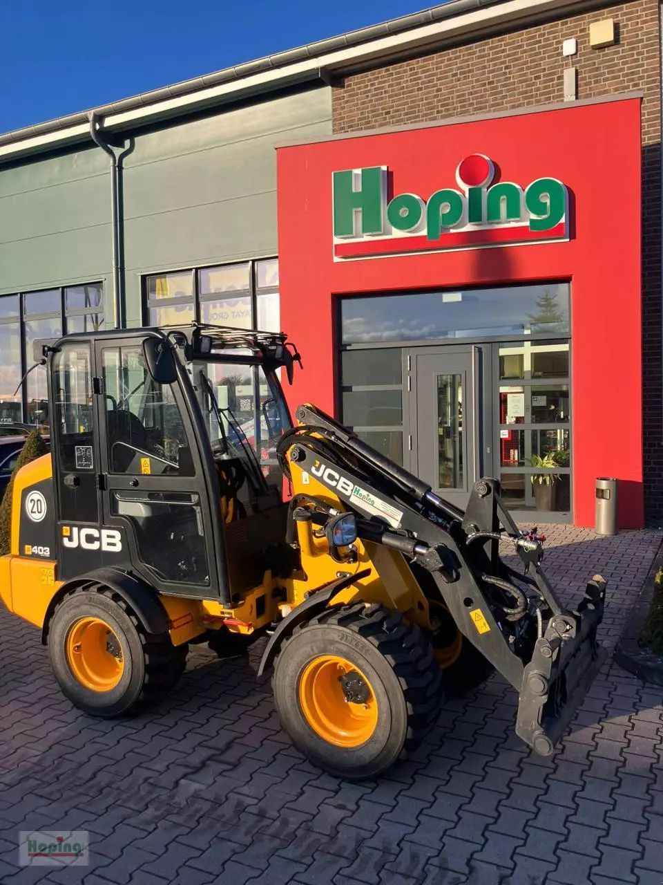 JCB 403 (kabine) Колесен товарач 34 500 €