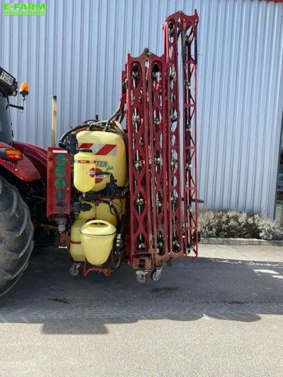 E-FARM: Hardi MASTER 1200 - Sprayer - id ZG8T2S1 - €28,000 - Year of construction: 2015 - France