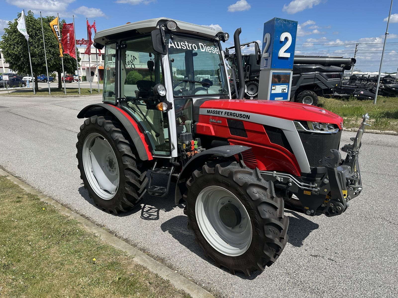 Massey Ferguson 3AL.95 Tractor €83,500