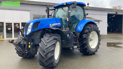 E-FARM: New Holland T7.220 - Tractor - id 5KZYQ6J - €70,000 - Year of construction: 2014 - Engine hours: 4,200,Engine power (HP): 200,France