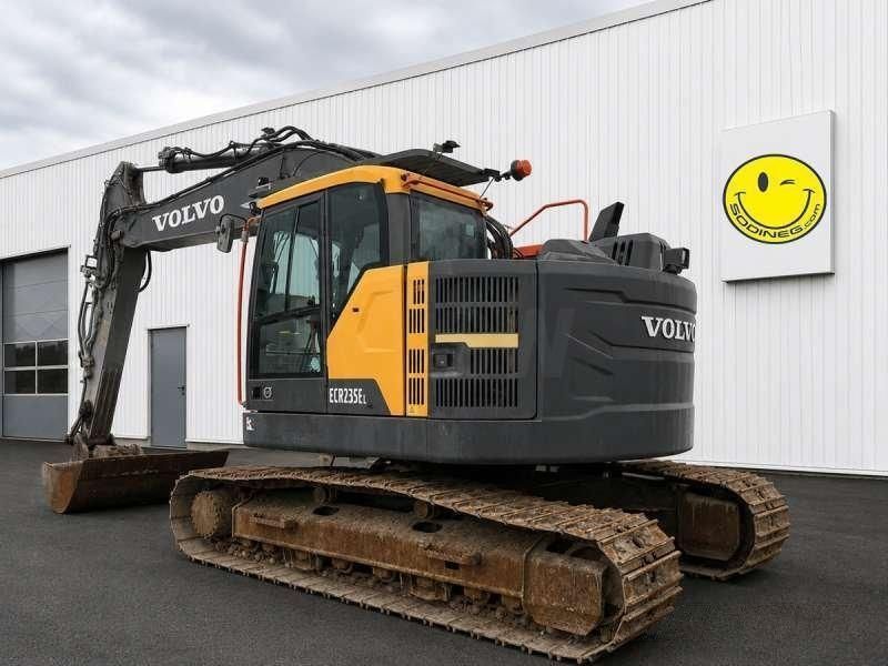 VOLVO ecr235el Crawler excavator €97,900