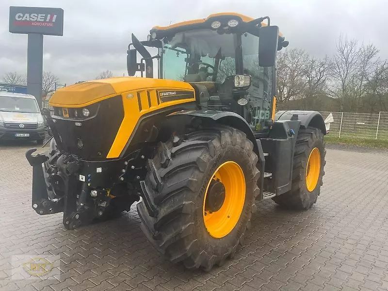 E-FARM: JCB Fastrac 4220 - Traktor - id KHVHR53 - 128.571 € - Baujahr: 2024 - Abgelesene Motorstunden: 4.200,Motorleistung (PS): 222,Deutschland