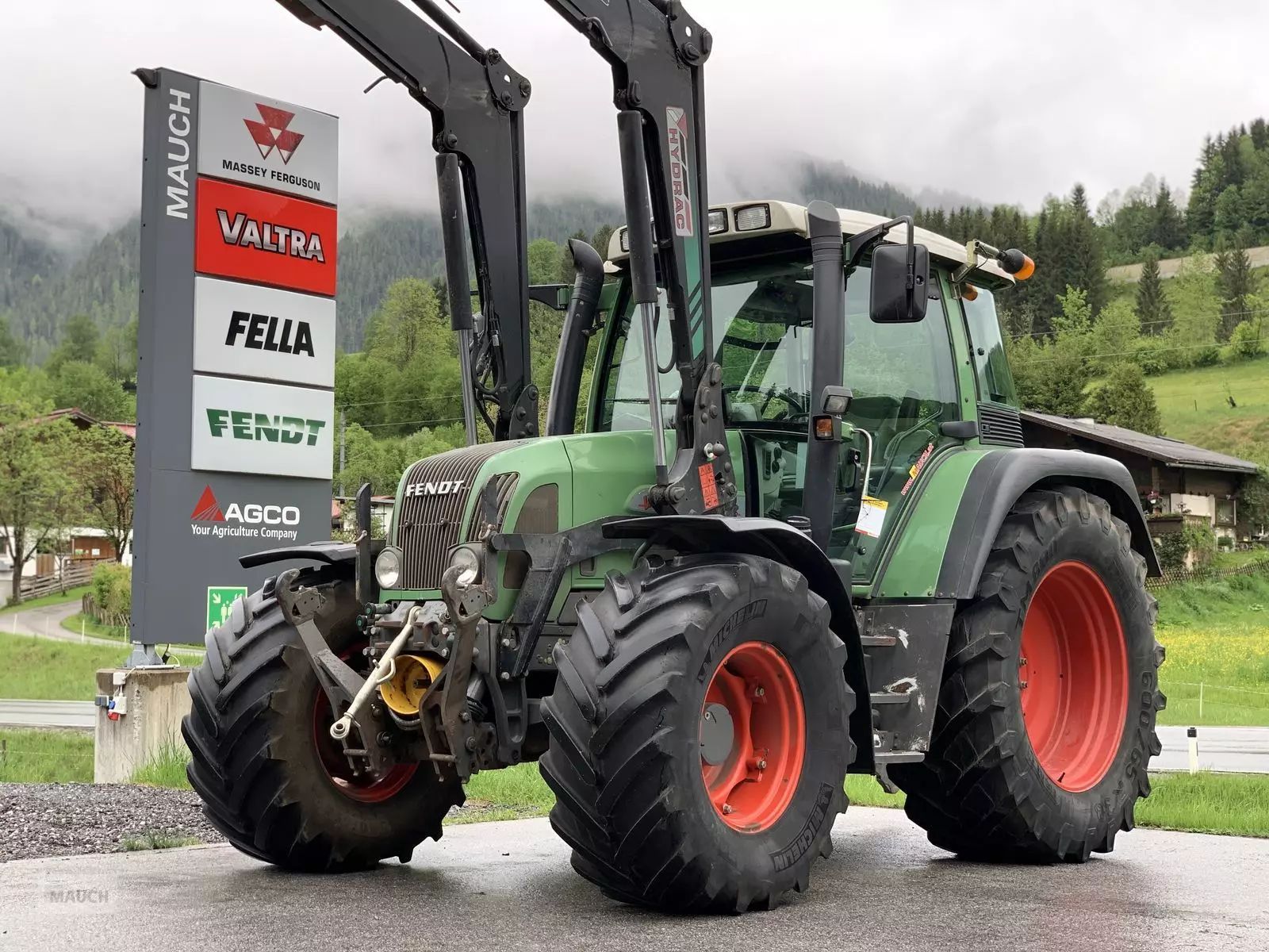 E-FARM: Fendt Farmer 412 Vario - Traktor - id BCGL2KE - 69.027 € - Baujahr: 2007 - Abgelesene Motorstunden: 4.810,Motorleistung (PS): 128,Österreich