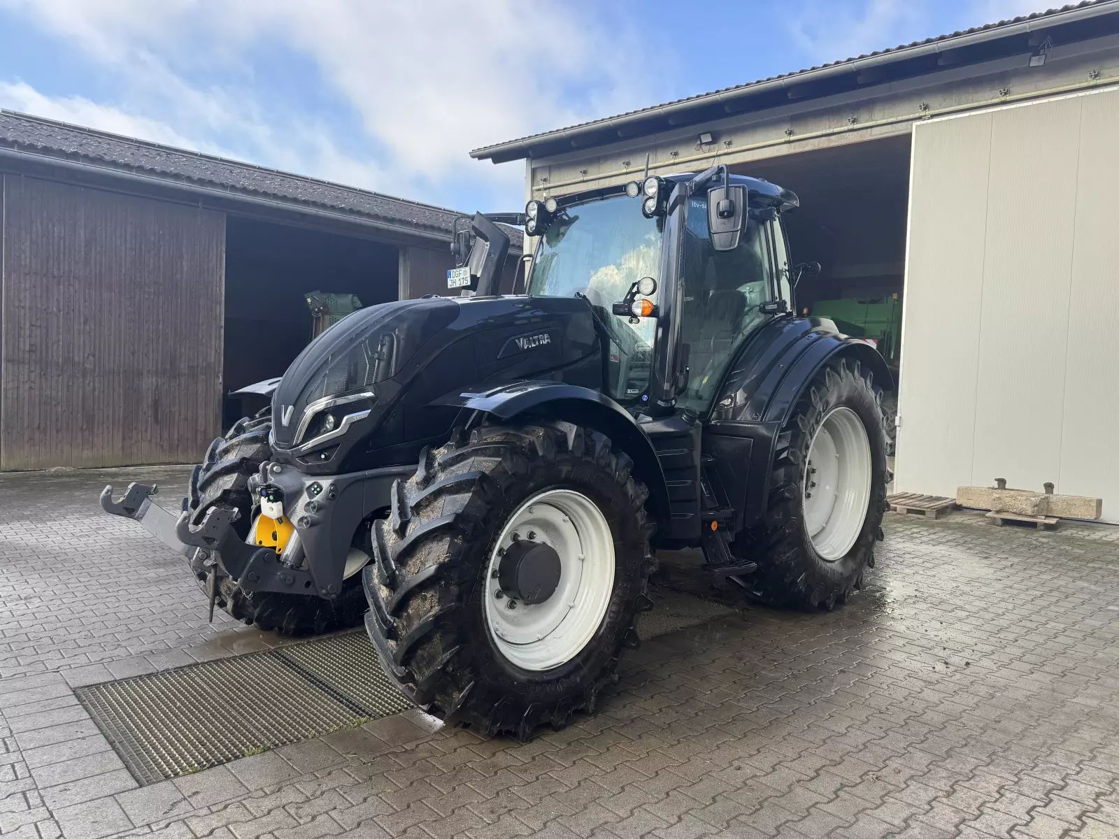 Valtra T 175 Traktor 117.450 €