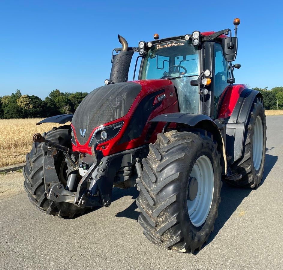 E-FARM: Valtra T174e - Tractor - id GNU6GKT - €75,000 - Year of construction: 2017 - Engine hours: 4,200,Engine power (HP): 175,France