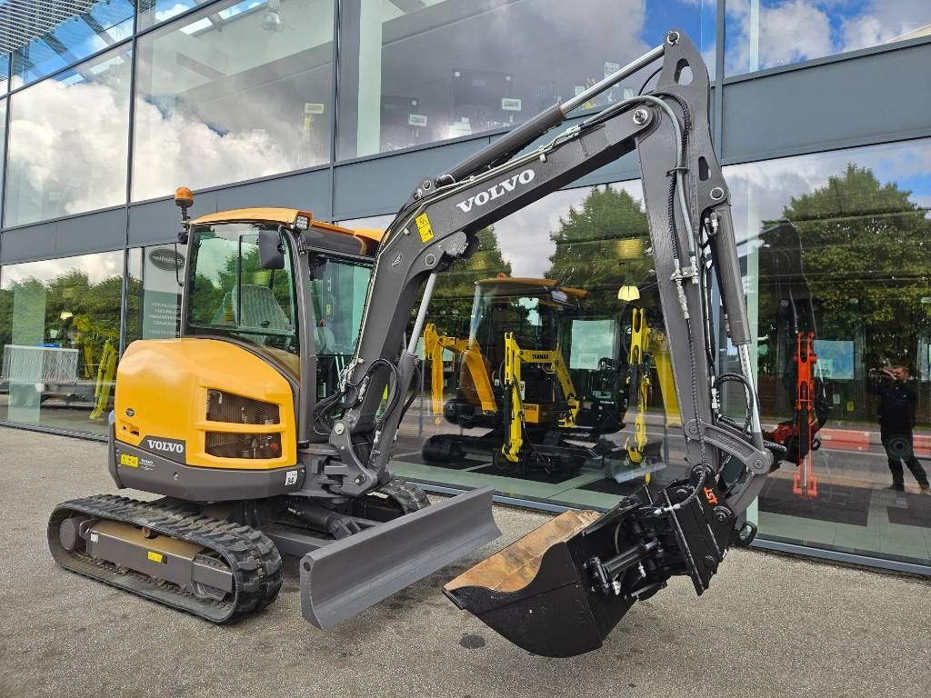 VOLVO ecr 40 d Mini excavator €35,442