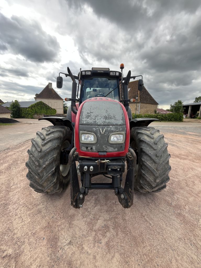 Valtra T 152 Tractor €36,000