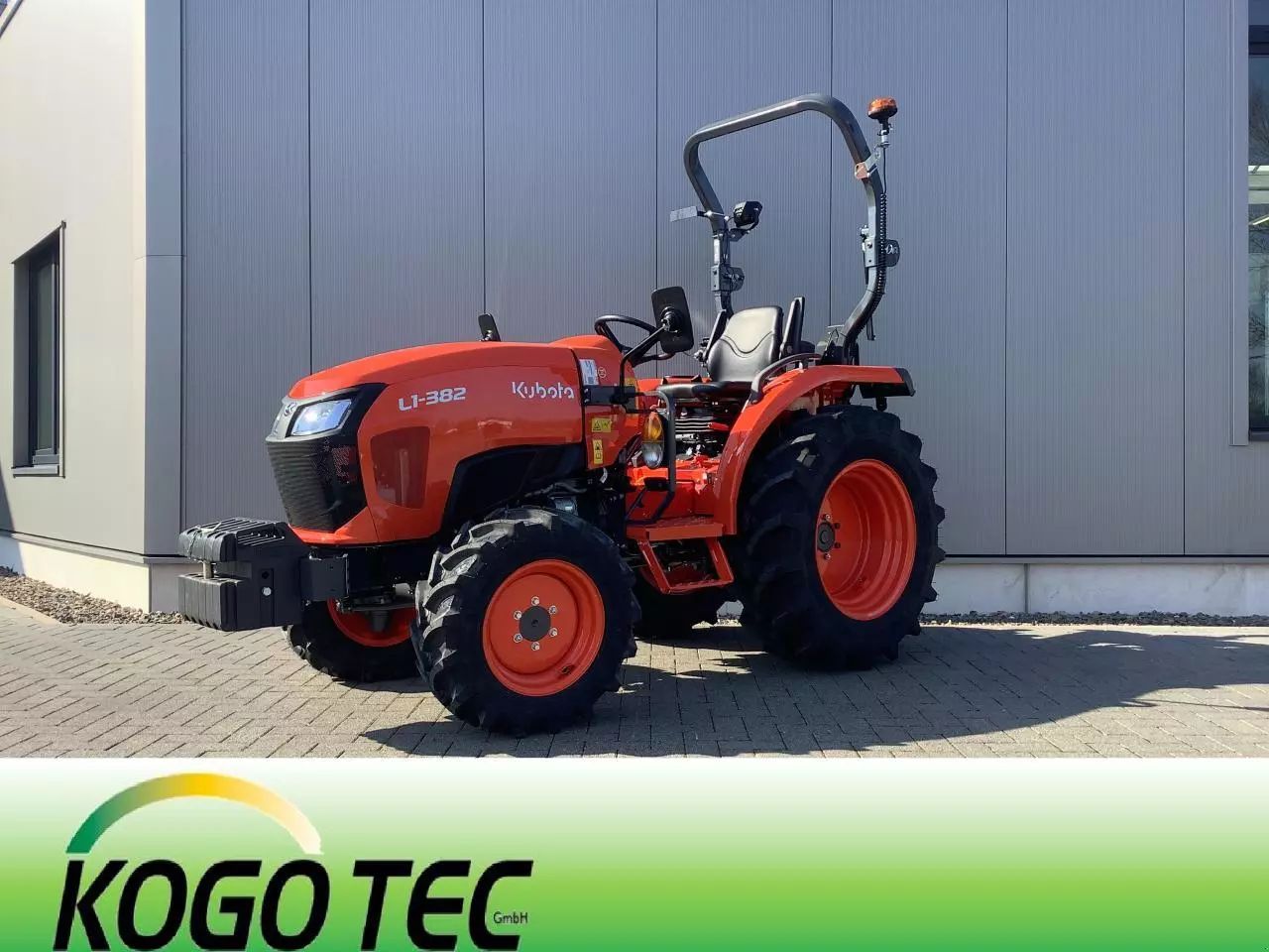 Kubota l1-382 Tractor