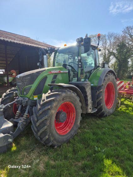 E-FARM: Fendt 720 Vario - Traktor - id SP7VHJK - 151.500 € - Produktionsår: 2024 - Motortimer: 1.000,Motoreffekt (HP): 205,Frankrig