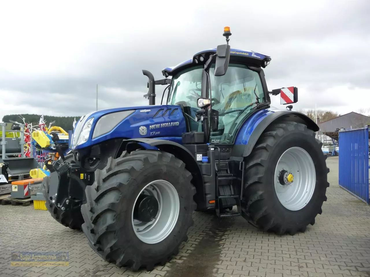 New Holland T7.245 AC Traktor