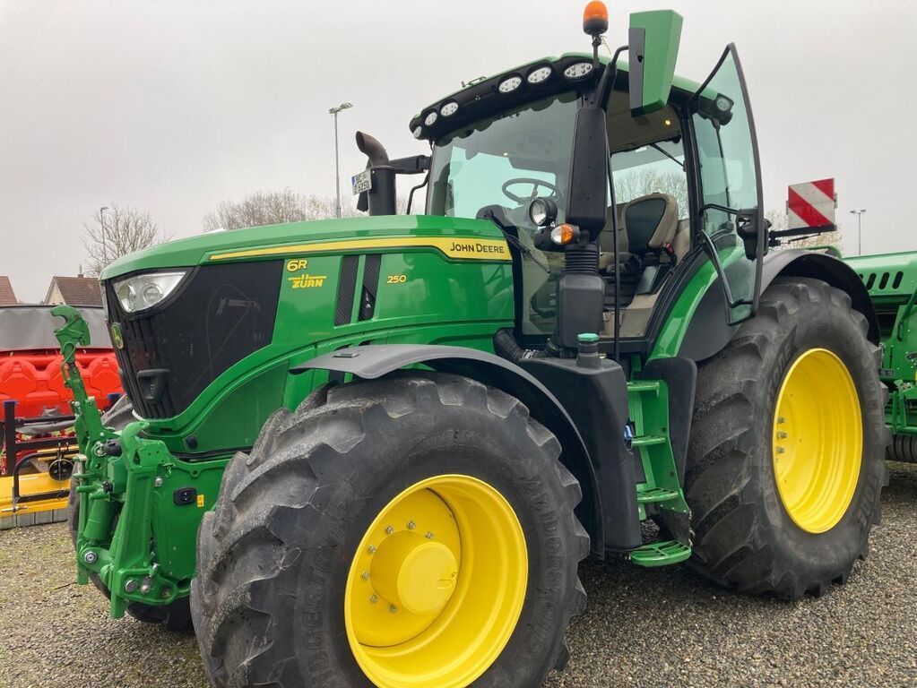 E-FARM: John Deere 6R 250 - Tractor - id CCP6SFH - €185,000 - Year of construction: 2022 - Engine hours: 790,Engine power (HP): 250,Germany