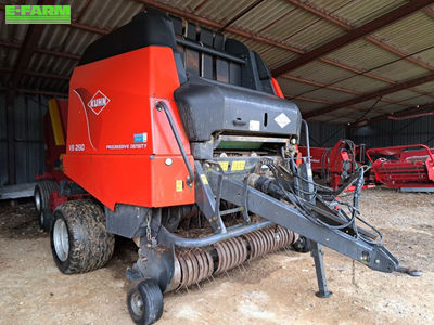 E-FARM: Kuhn VB 2190 - Baler - id CKQDINF - €15,000 - Year of construction: 2009 - Total number of bales produced: 15,500,France