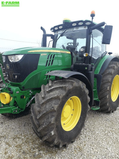 E-FARM: John Deere 6215 R - Τρακτέρ - id UUWQMPE - 155.000 € - Χρονία: 2020 - Μετρητής ωρών: 750,Ισχύς κινητήρα: 215,Γαλλία