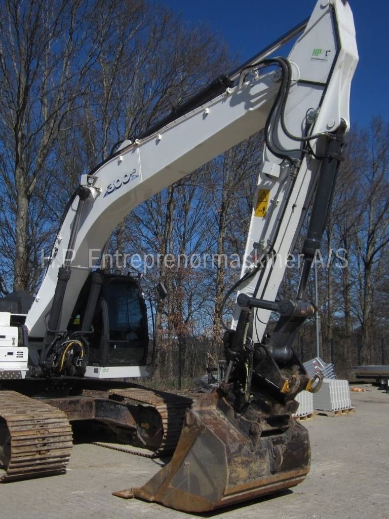 Hitachi zx 300 lc-6 Escavatore cingolato 79.607 €
