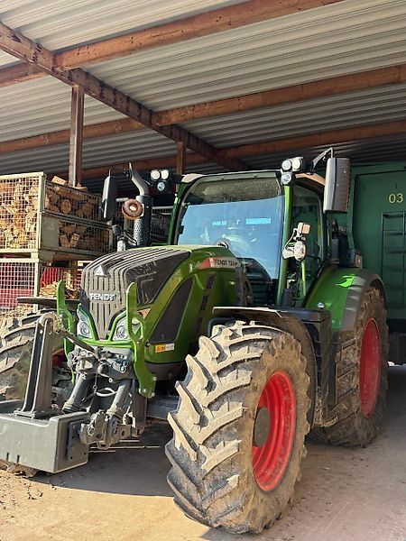 Fendt 724 Vario Tractor €147,500