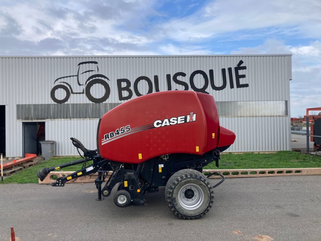 E-FARM: Case IH rb 455 - Presă de balotat - id KZSPK9H - 32.000 EUR - Anul: 2021 - Numărul total de baloți produși: 2.950,Franța