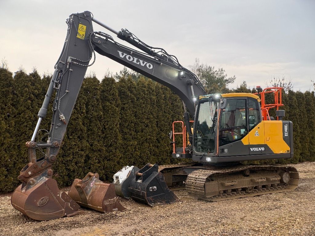 VOLVO ec 140 el Crawler excavator €61,683