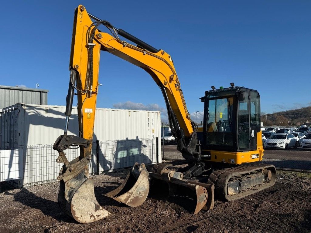 JCB 86 c-2 Mini excavator €49,705