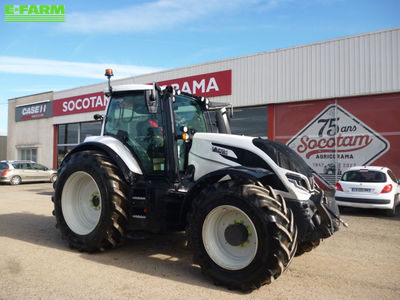 E-FARM: Valtra T215 Direct - Tractor - id KWGJSQ3 - €149,000 - Year of construction: 2022 - Engine hours: 522,Engine power (HP): 215,France