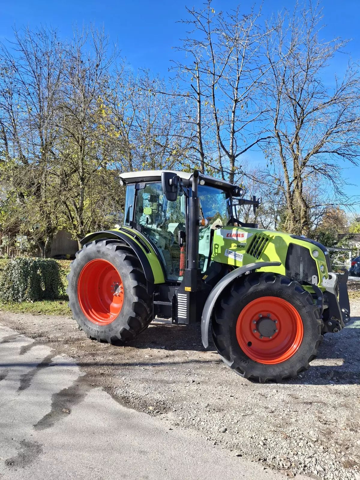 Claas Arion 410 Tractor €74,167