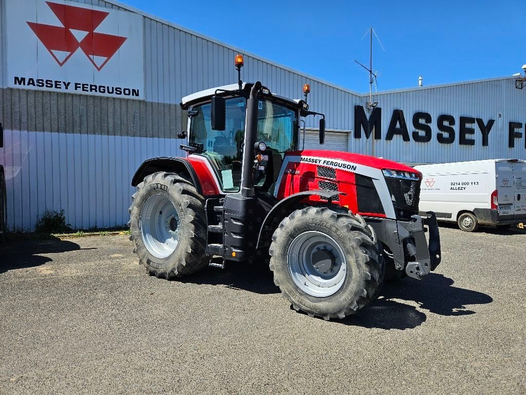 E-FARM: Massey Ferguson 8S.205 Efficient - Traktor - id QJKPNBD - 112.000 € - Produktionsår: 2021 - Motortimer: 1.200,Motoreffekt (HP): 205,Frankrig