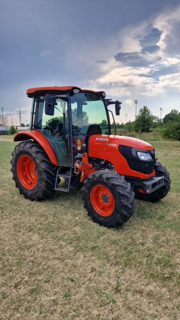 E-FARM: Kubota M4072 - Τρακτέρ - id LCVE6NH - 28.500 € - Χρονία: 2018 - Μετρητής ωρών: 2.470,Ισχύς κινητήρα: 70,Ιταλία