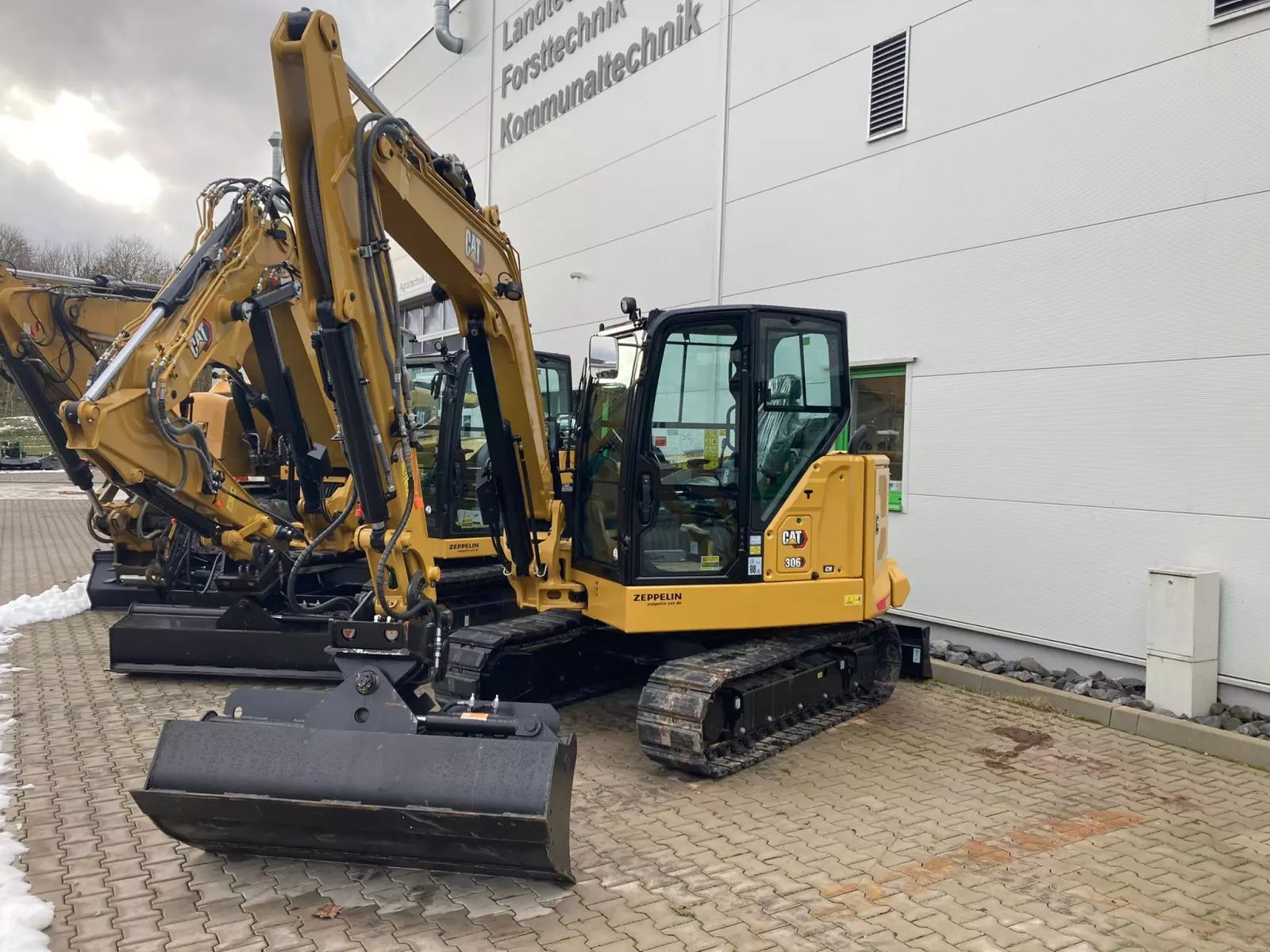 E-FARM: Caterpillar minbagger 306 cr - Koparka - id WIFZIDT - Rok produkcji: 2022 - Niemcy
