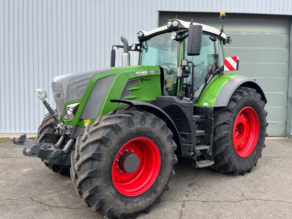 Fendt 826 Vario Profi Plus Traktor 155.000 €