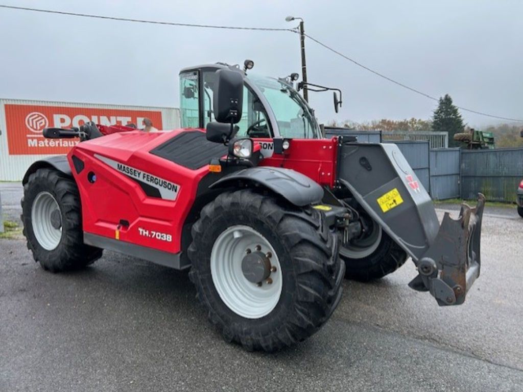 E-FARM: Massey Ferguson mfth7038 - Ładowacz teleskopowy - id CEZXHJG - 83 000 € - Rok produkcji: 2023 - Motogodziny: 1600,Moc silnika: 135,Francja