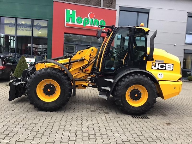 E-FARM: JCB tm 420 agri - Radlader - id 7QY4MZS - 115.000 € - Baujahr: 2022 - Abgelesene Motorstunden: 1.770,Motorleistung (PS): 150,Deutschland