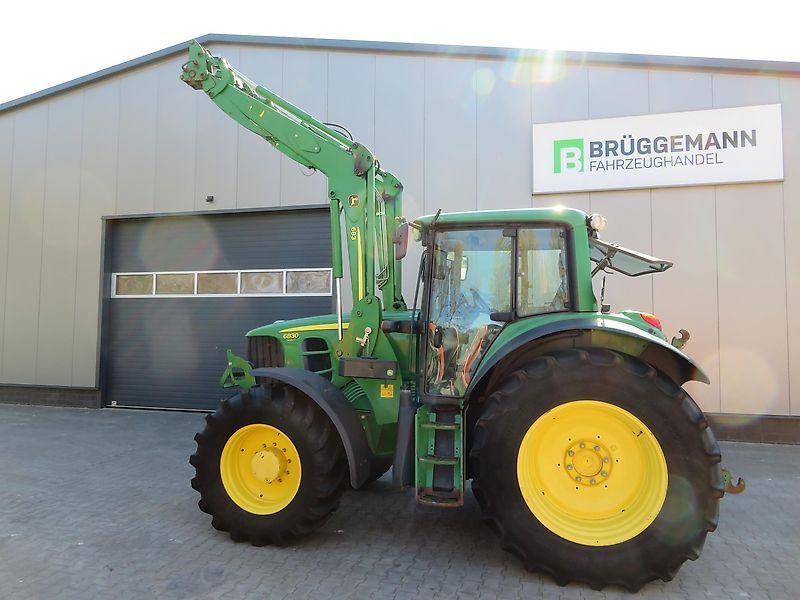 John Deere 6830 Premium Traktor 51 900 €