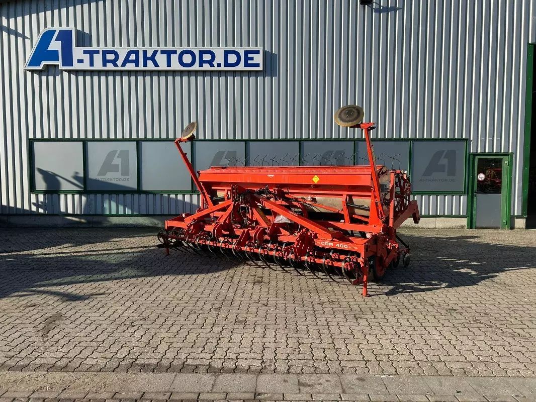 E-FARM: Kuhn integra g ii mit 400 - Semoir - id 99BICT1 - 7 500 € - Année: 2007 - Allemagne