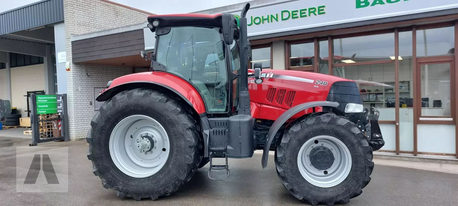 Case IH Puma 240 CVX Tractor 99.832 €